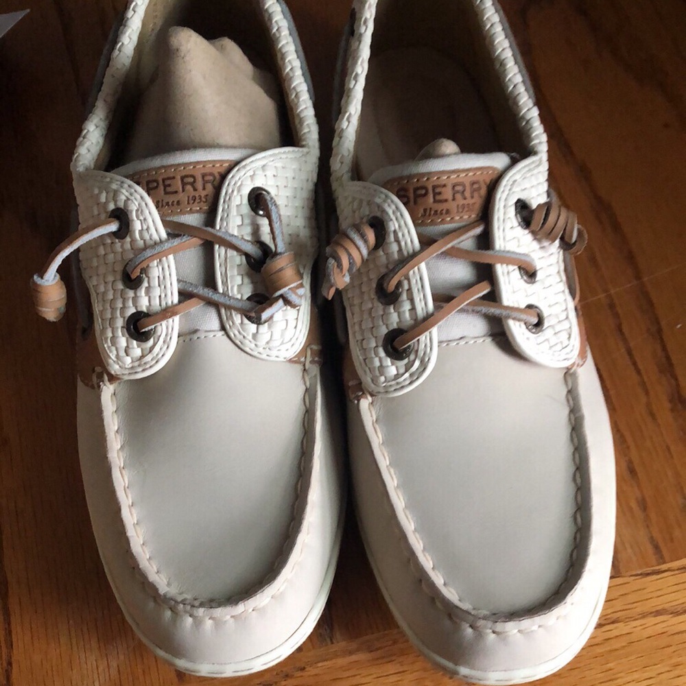 Brand new Sperrys in box
